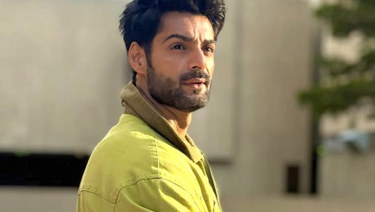 Karan Wahi Shares First-Ever Visit to Navi Mumbai International Airport in New Vlog