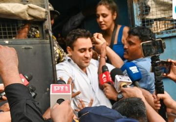 Imran Khan Detained During Police Crackdown at Mumbai Protest