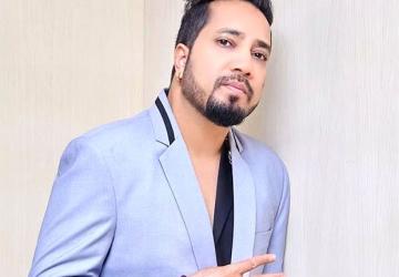 Singer Mika Singh Discusses Experiences in Pakistan and Views on Pakistani Artistes