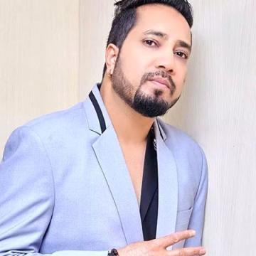 Singer Mika Singh Discusses Experiences in Pakistan and Views on Pakistani Artistes