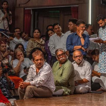 Film Fraternity Honours Nana Patekar at Prayer Meet