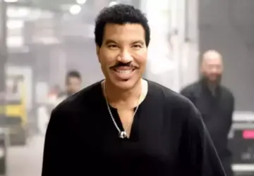 Lionel Richie Hospitalized Again Following Heart Issue and Tour Cancellations