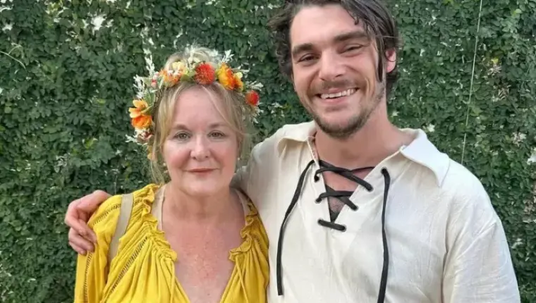 RJ Mitte's Mother, Dyna Mitte, Recalls Finding Him and Discusses Suggesting Therapy