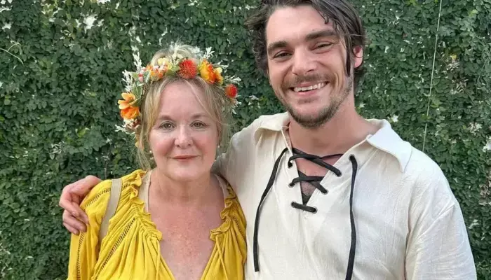 RJ Mitte's Mother, Dyna Mitte, Recalls Finding Him and Discusses Suggesting Therapy
