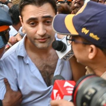 Imran Khan to Move Bombay High Court Following Departure Notice, Lawyer Says