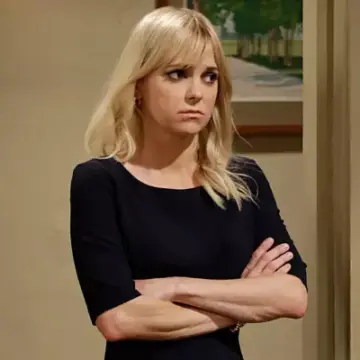 Anna Faris Responds to Chuck Lorre's Memoir Claims Regarding Her Exit From 'Mom'