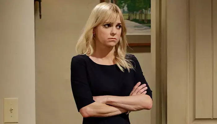 Anna Faris Responds to Chuck Lorre's Memoir Claims Regarding Her Exit From 'Mom'