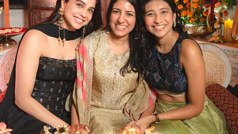 Sharvari Shares Nostalgic Photo With Childhood Friends on Social Media