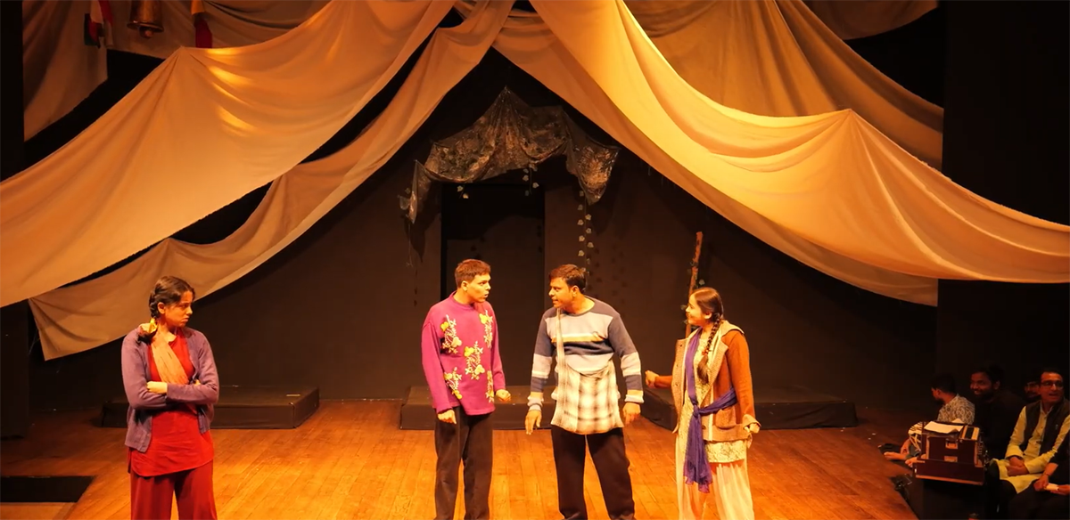 Dolkar Doma Aur Yeti: A Himalayan Musical Play by Kathakaar