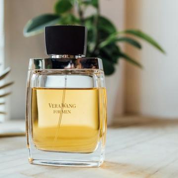 Why Perfume Costs So Much: Ingredients and Packaging Explained