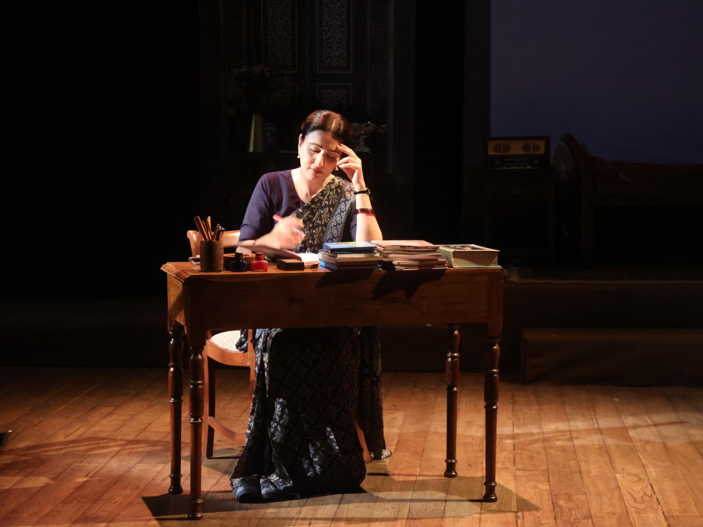 Ek Lamhaa Zindagi, A Love Story 1938-1979 Explores History and Devotion