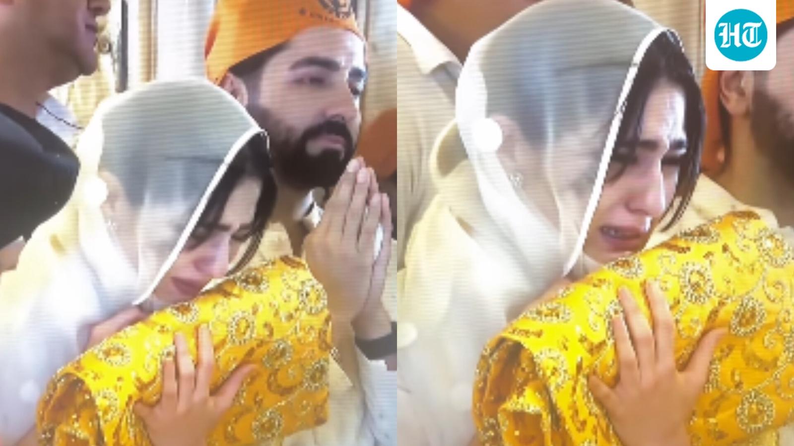 Sara Ali Khan Weeps During Golden Temple Visit with Ayushmann Khurrana