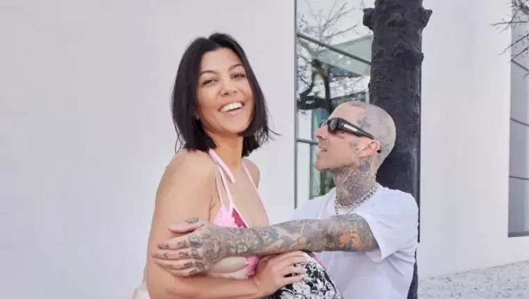 Travis Barker Sparks Fan Concern After Sharing Hospital Photos
