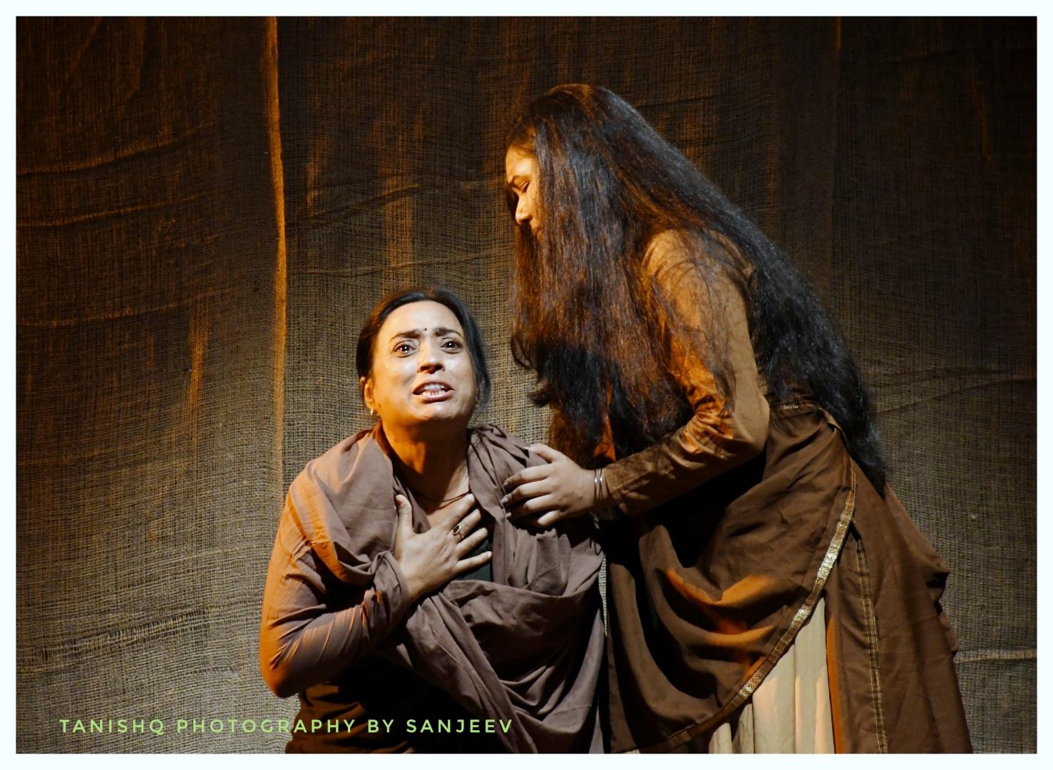 Review of the Play Phir Aashadh Ka Ek Din