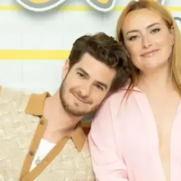 Andrew Garfield Reacts After Amelia Dimoldenberg Calls Him 'Needy, Attention Craver'