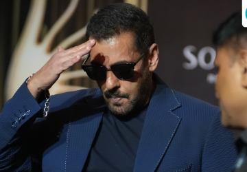 Salman Khan Warns Paparazzi About Inappropriate Angles at IIFA Event