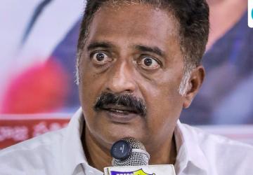 Prakash Raj Urges Citizens to Join Anti-SIR Protest in Bengaluru