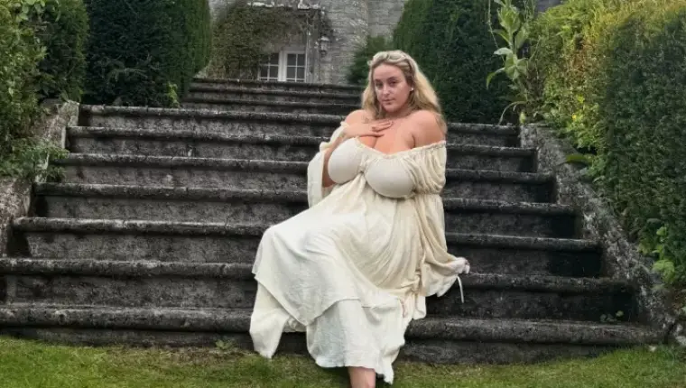 OnlyFans Star Amelia Quest Recalls Devastating Nude Photo Leak