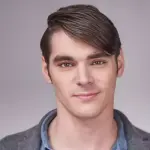 Breaking Bad Star RJ Mitte Dies at 34