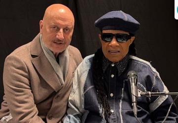 Anupam Kher Meets Stevie Wonder in Stockholm