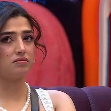 Bigg Boss 20: Lovepreet Gets Emotional Sharing Her Dream for Her Mother