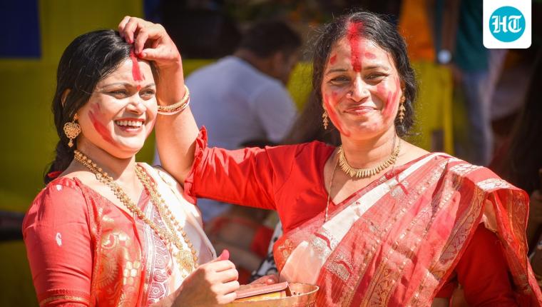 Why Bengali Women Wear White and Red Sarees During Sindoor Khela