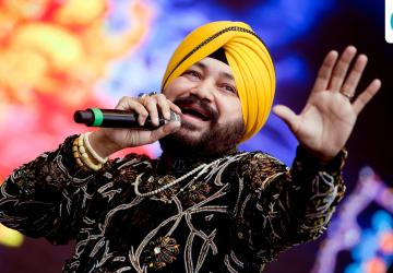 Film Workers' Body Urges PM Modi to Intervene Over Daler Mehndi Row
