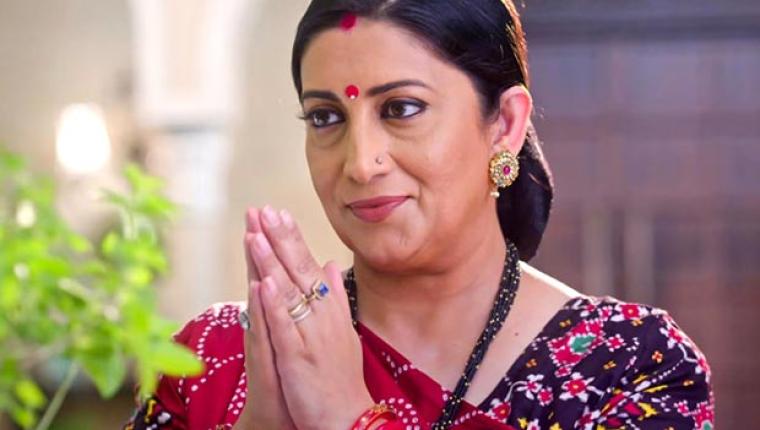Smriti Irani Bids Farewell to Kyunki Saas Bhi Kabhi Bahu Thi 2 and Honors the Crew