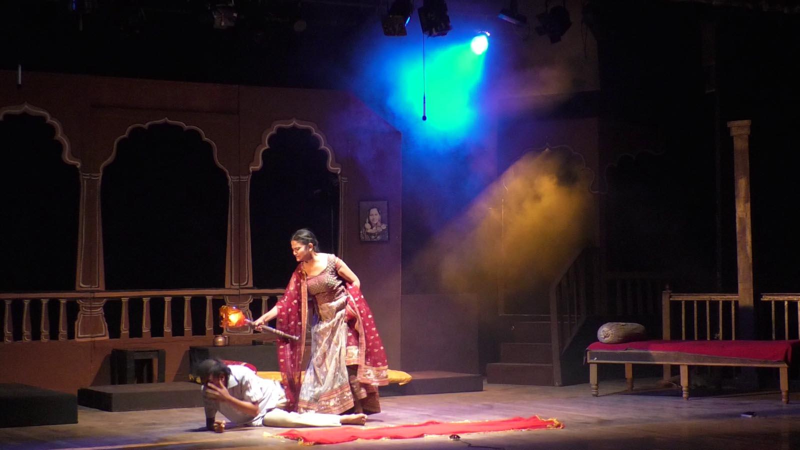 Hamidabai Ki Kothi Explores the Decline of Traditional Courtesan Culture