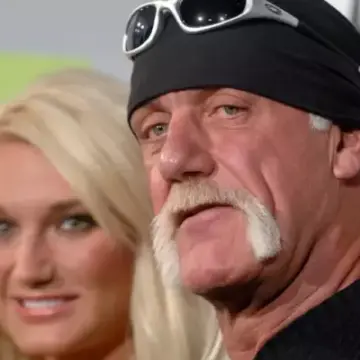 Brooke Hogan's Reaction After Finding Out About Father Hulk Hogan