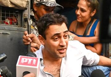 Actor Imran Khan Receives FRRO Notice to Leave India Following Mumbai Protest
