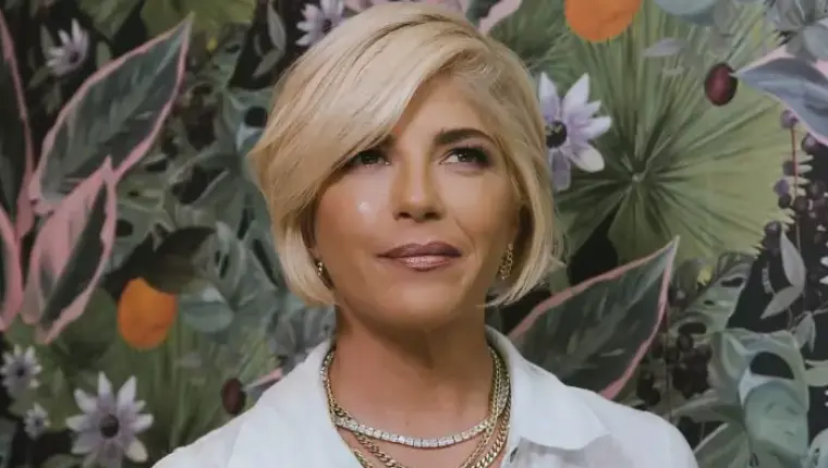 Selma Blair Arrested After Incident on Delta Airlines Flight
