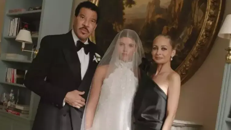 Lionel Richie's Children Urge Him to Reduce Touring Following Hospitalization