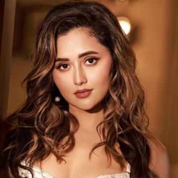 Rashami Desai Discusses Her Television Return and Career Challenges