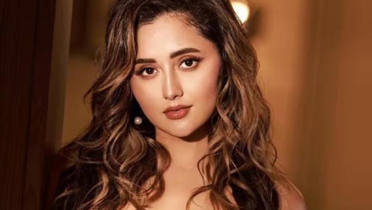 Rashami Desai Discusses Her Television Return and Career Challenges