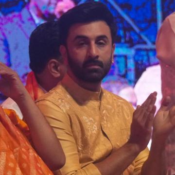 Ranbir Kapoor and Yash Join West Bengal Chief Minister for Dussehra Event in Kolkata
