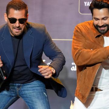 Salman Khan Breaks Into a Jig and Interacts with Celebrities at IIFA 2027 Event