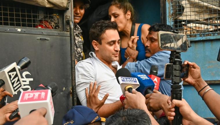 Mumbai Police Direct Actor Imran Khan to Leave India Following Protests
