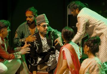 La-Ilaaj Explores Love, Responsibility, and Self-Respect in Contemporary Play