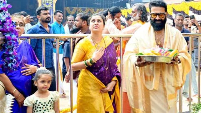 Rishab Shetty Visits Kollur with Family for Dasara