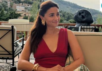 Alia Bhatt Shares Mallorca Photo Dump With 'Jee Le Zaraa' Caption