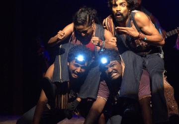 Kolamba Hatha Presented by Apurwa Theatre Group