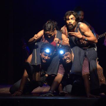 Kolamba Hatha Presented by Apurwa Theatre Group