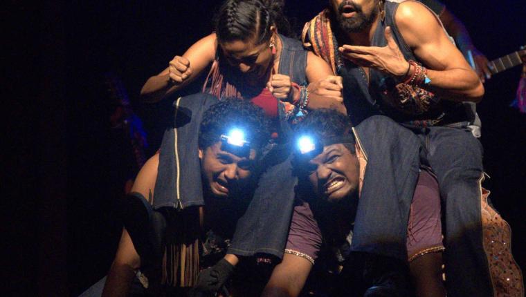 Kolamba Hatha Presented by Apurwa Theatre Group