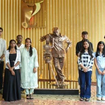 Yash Chopra Foundation Awards Scholarships Worth Up to Rs. 5 Lakhs to 11 Film Industry Workers' Children