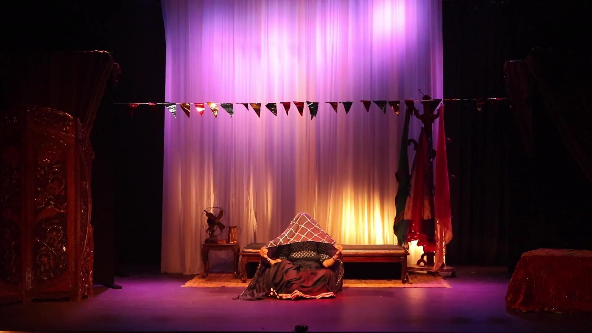 Naachni: A Powerful Solo Theatrical Performance Exploring Art and Exploitation