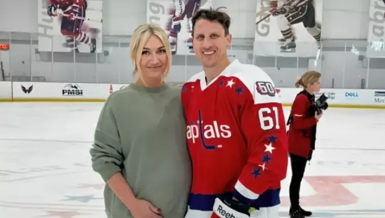 Brooke Hogan and Husband Steven Oleksy Welcomed Twins After Secret 2022 Marriage