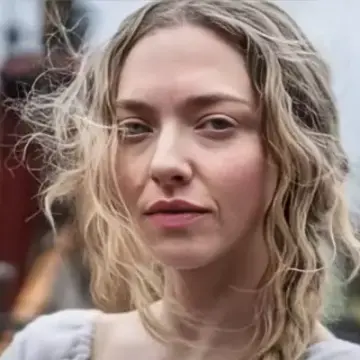 Amanda Seyfried Recalls Filming Nude Scene While Pregnant