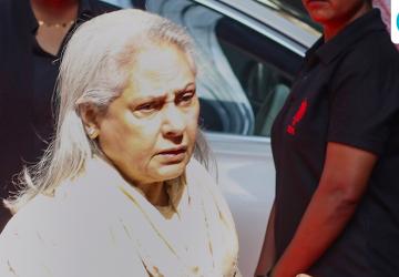 Tanishaa Mukerji Urges Paparazzi Not to Trouble Jaya Bachchan Ahead of Durga Puja 2026