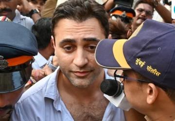 Imran Khan to Challenge 'Illegal' Leave India Notice in Bombay High Court
